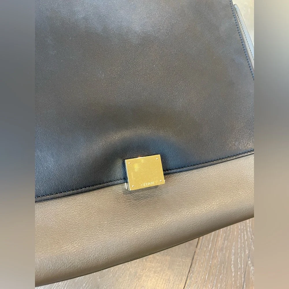 Authentic Celine Trapeze Large Tote - Picture 6 of 6